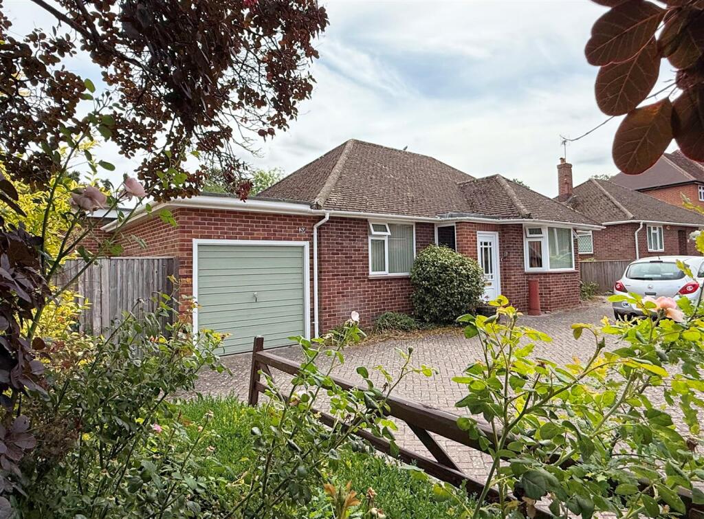 Main image of property: Wendan Road, Newbury