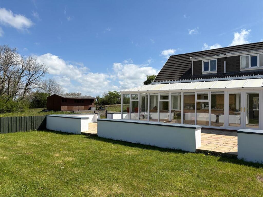 Main image of property: Maenclochog, Clynderwen