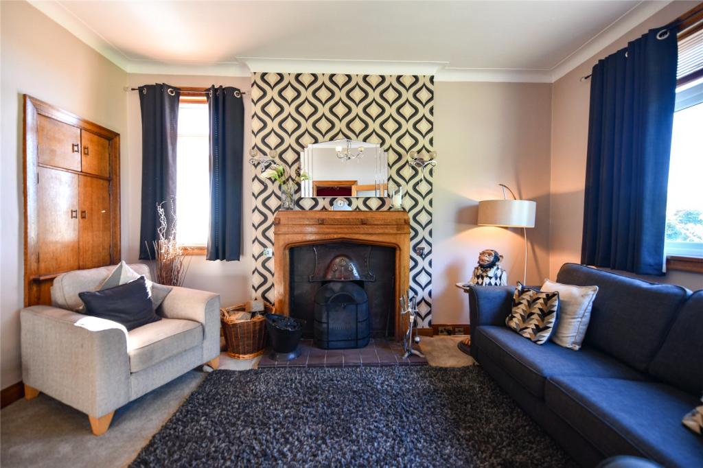 5 bedroom detached house for sale in Whitehouse, Whitehouse Road