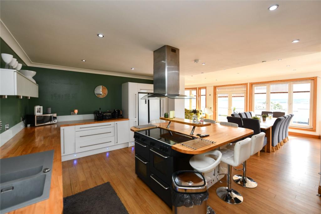 5 bedroom detached house for sale in Whitehouse, Whitehouse Road