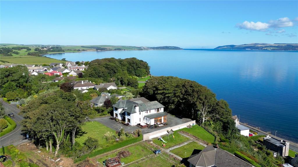 5 bedroom detached house for sale in Whitehouse, Whitehouse Road