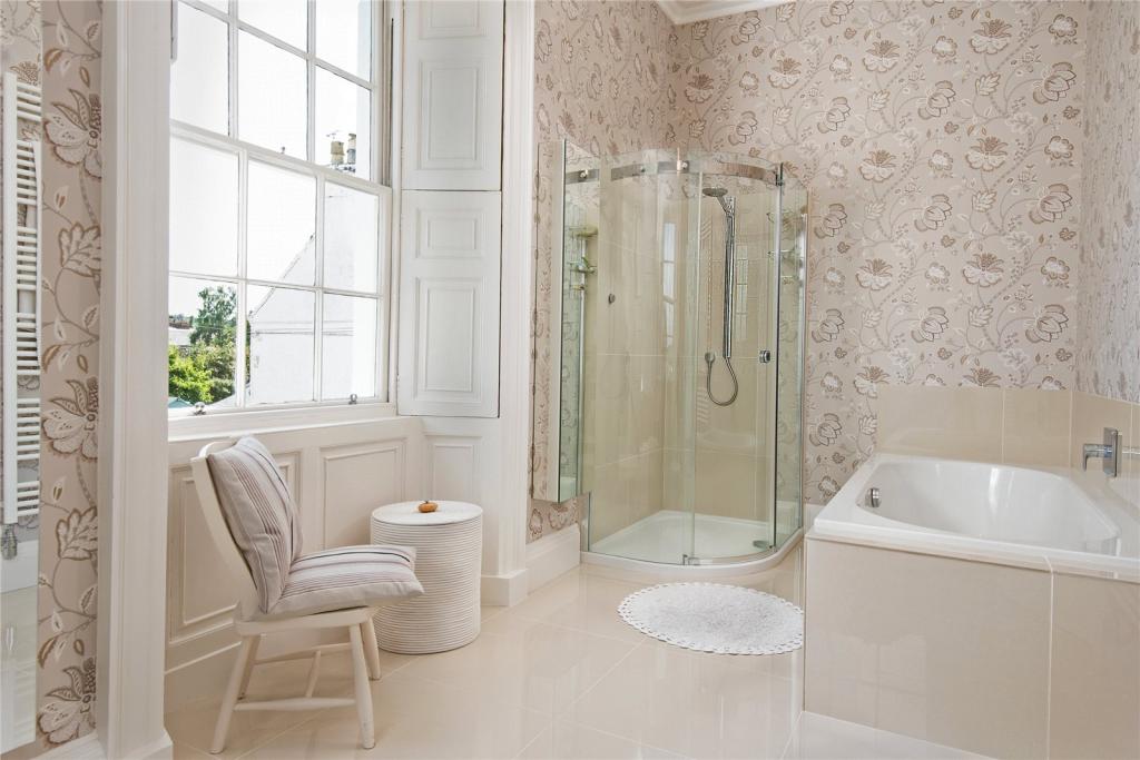 4 bedroom house for sale in Moatwell House, High Street, Kirkcudbright