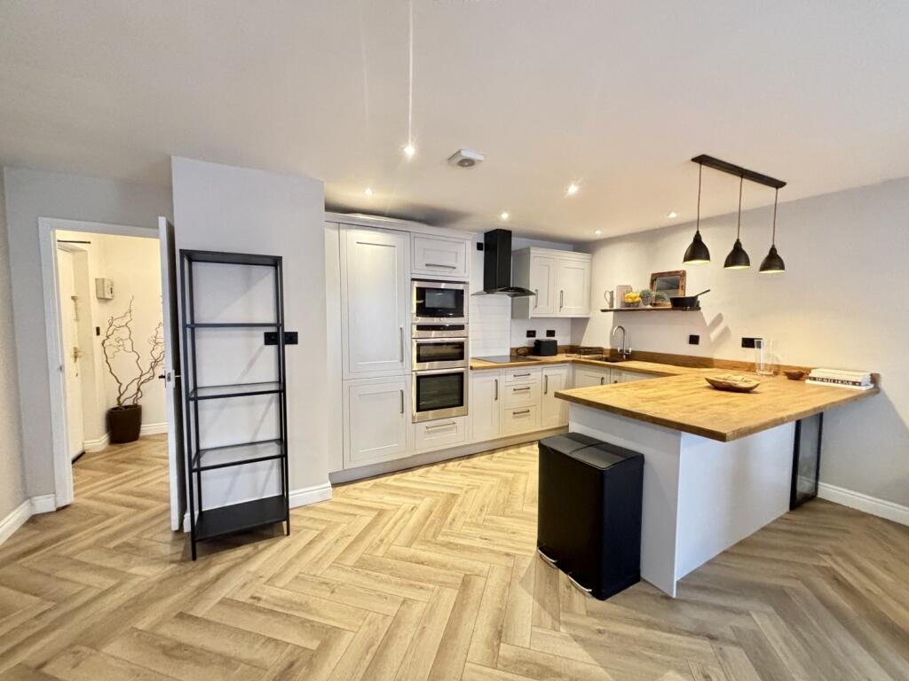2 bedroom apartment
