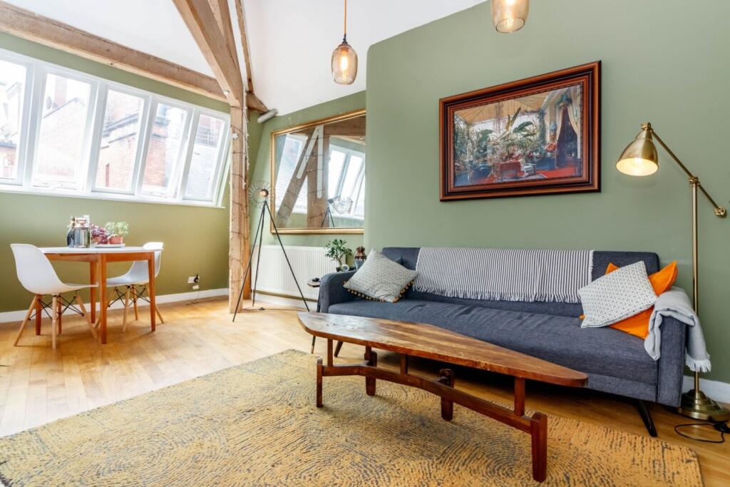 Main image of property: Kinglsey House, Newton Street, Manchester