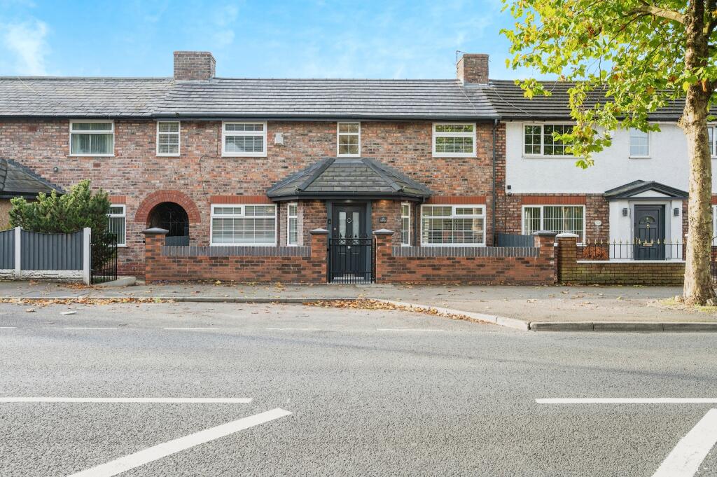4 bedroom terraced house for sale in Manchester Road, Prescot