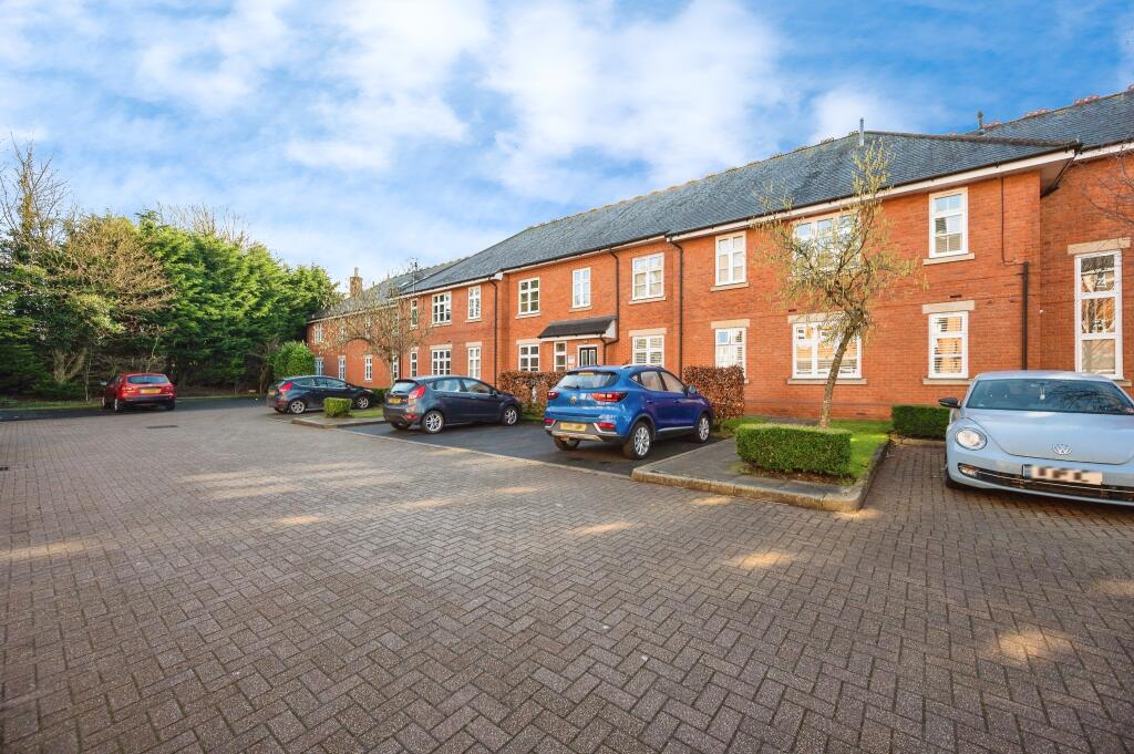 2 bedroom apartment for sale in Cedar Court, Knowsley, Prescot