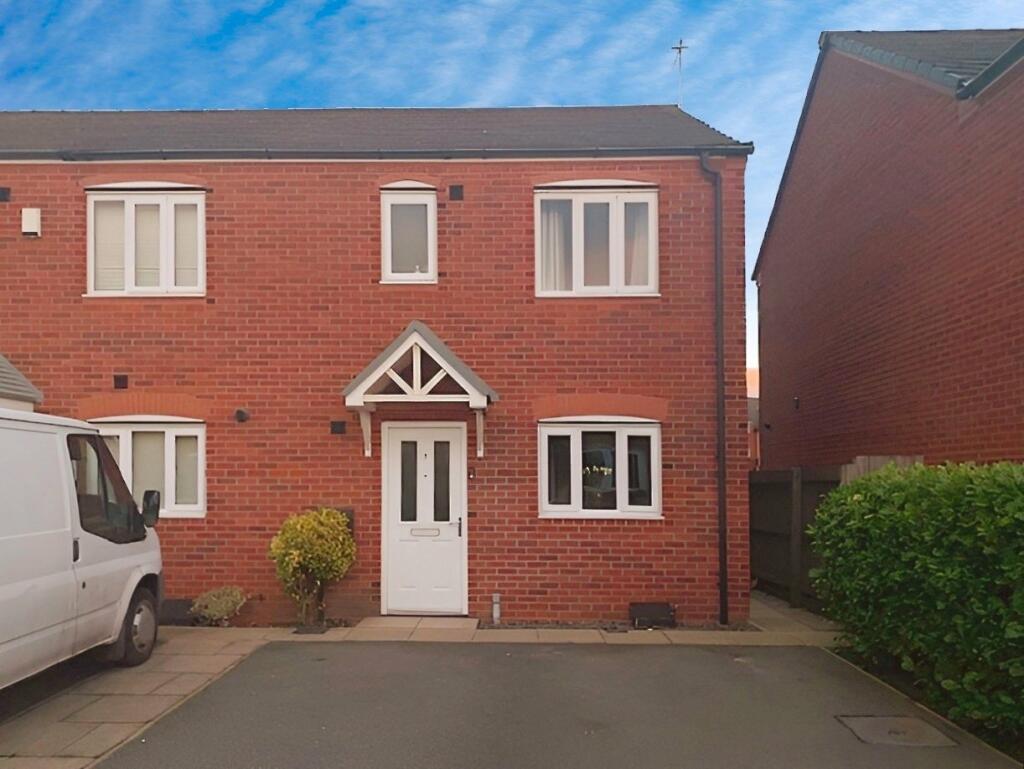 3 bedroom end of terrace house for sale in Close, Prescot