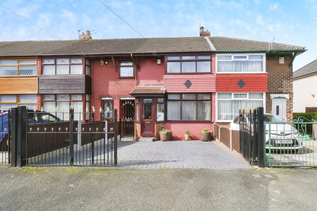 2 bedroom semidetached house for sale in Chatsworth Road, Rainhill