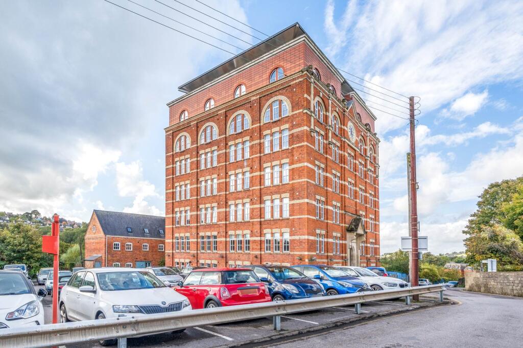Main image of property: Hill Paul, Cheapside, Stroud