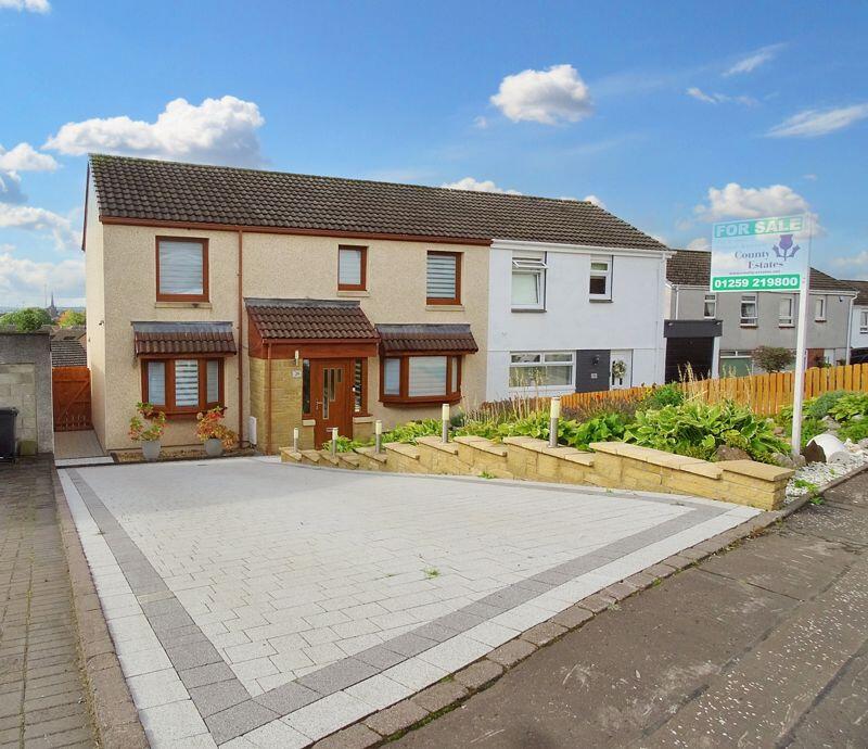Main image of property: 20 Nevis Crescent, Alloa FK10 2BL