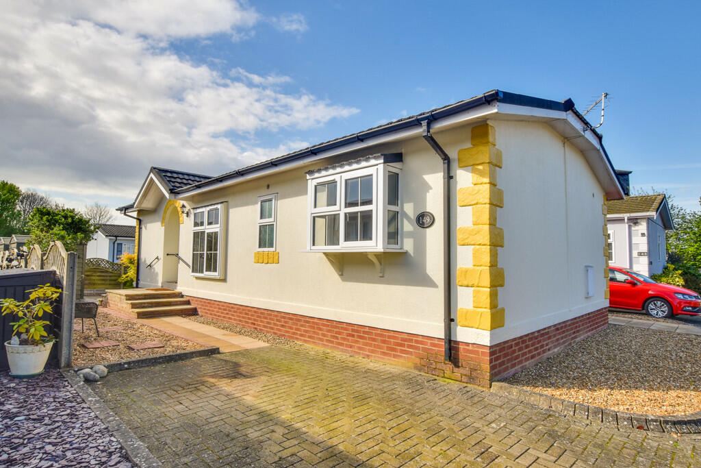 2 bedroom detached bungalow for sale in Takeley Park, Hatfield Broadoaks Road, CM22