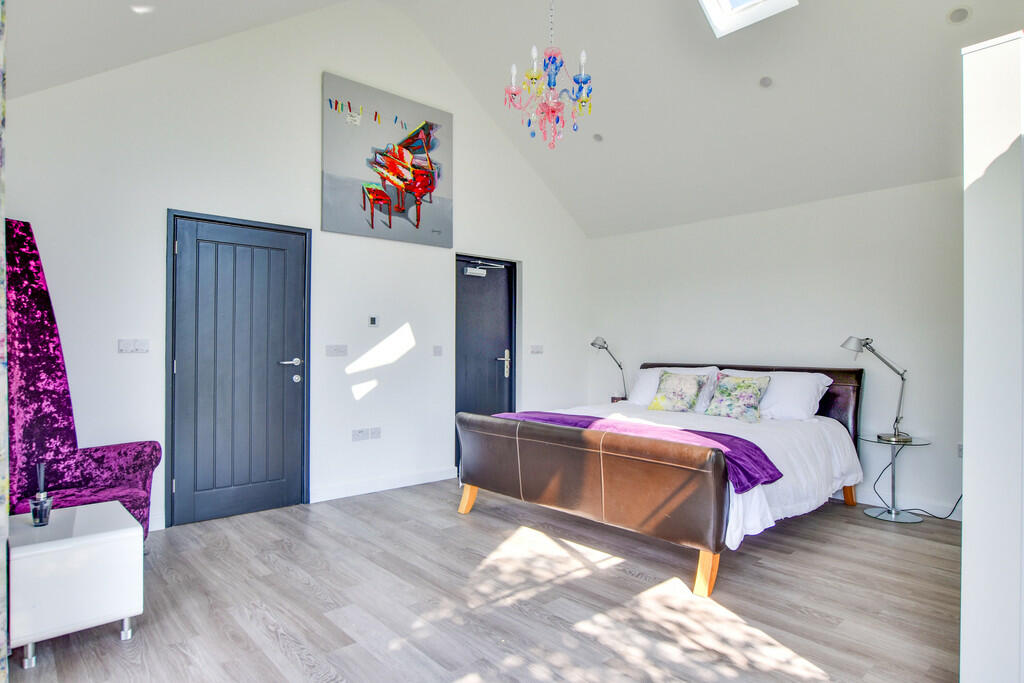 Additional property image - Cobblers Green, Felsted