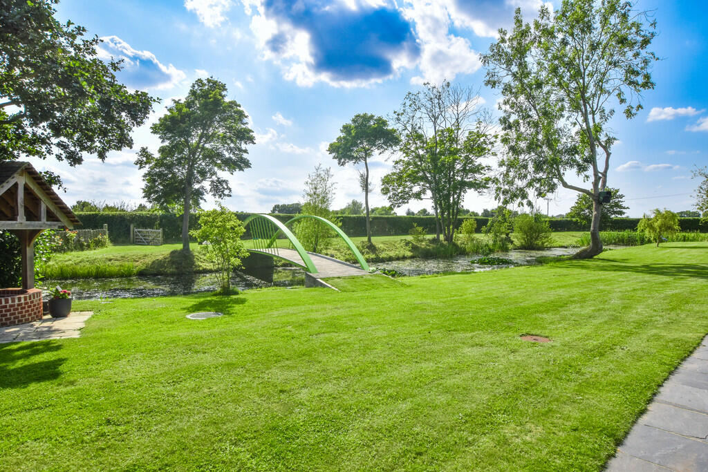 Additional property image - Cobblers Green, Felsted
