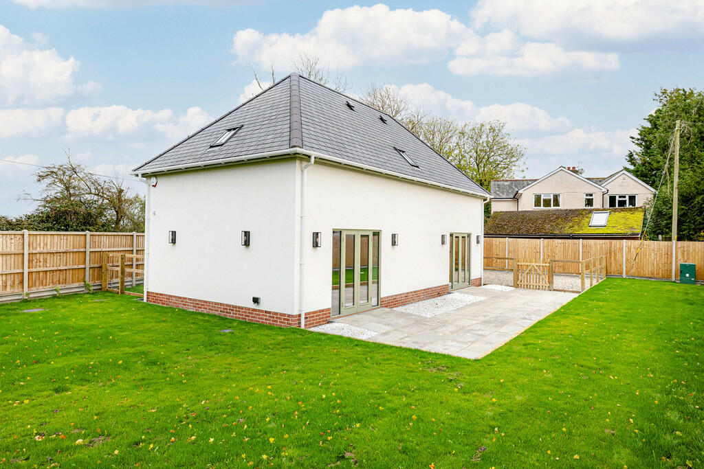 Additional property image - Chelmsford Road, Onslow Green