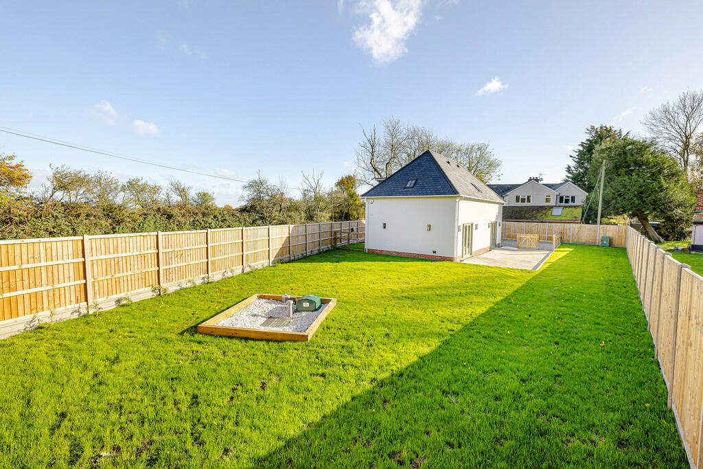 Additional property image - Chelmsford Road, Onslow Green