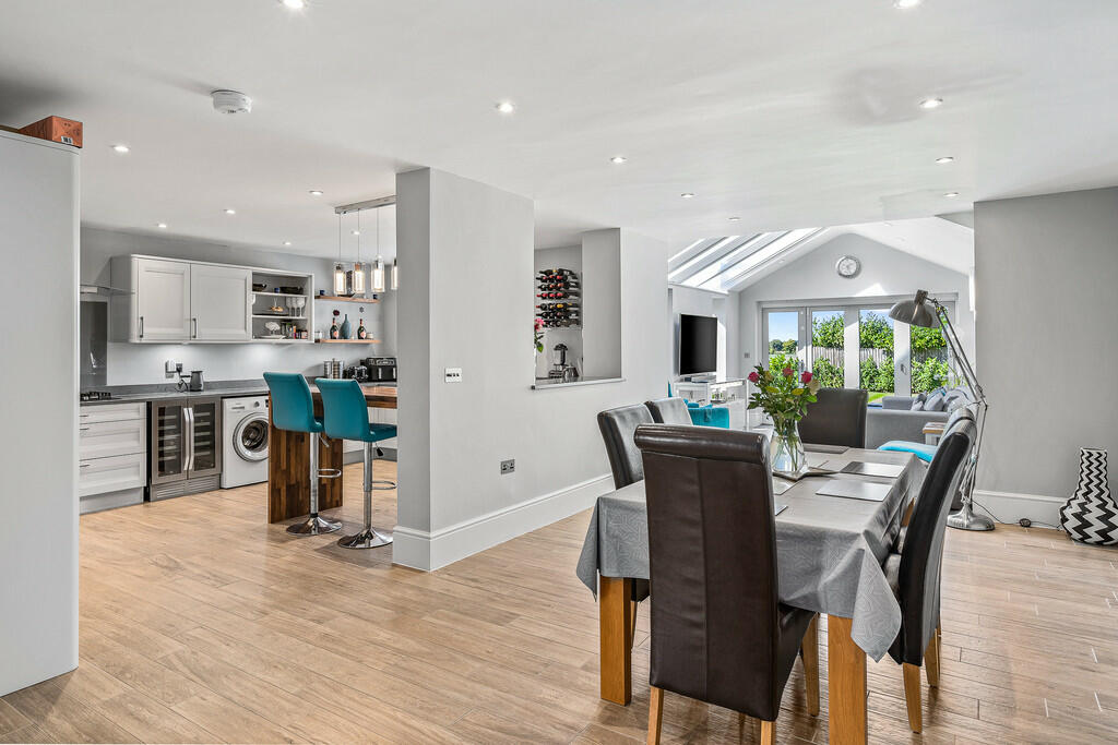 Additional property image - Causeway End, Felsted