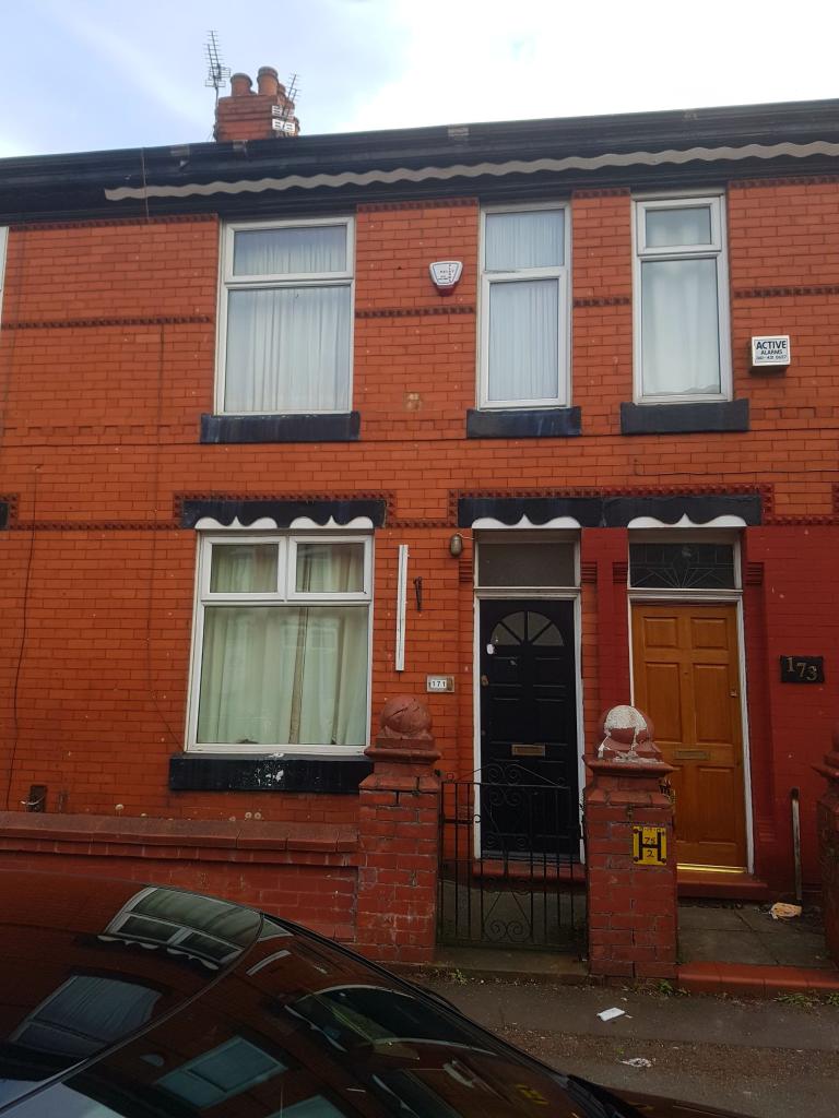 2 bedroom terraced house for sale in Thornton Road, Manchester, M14