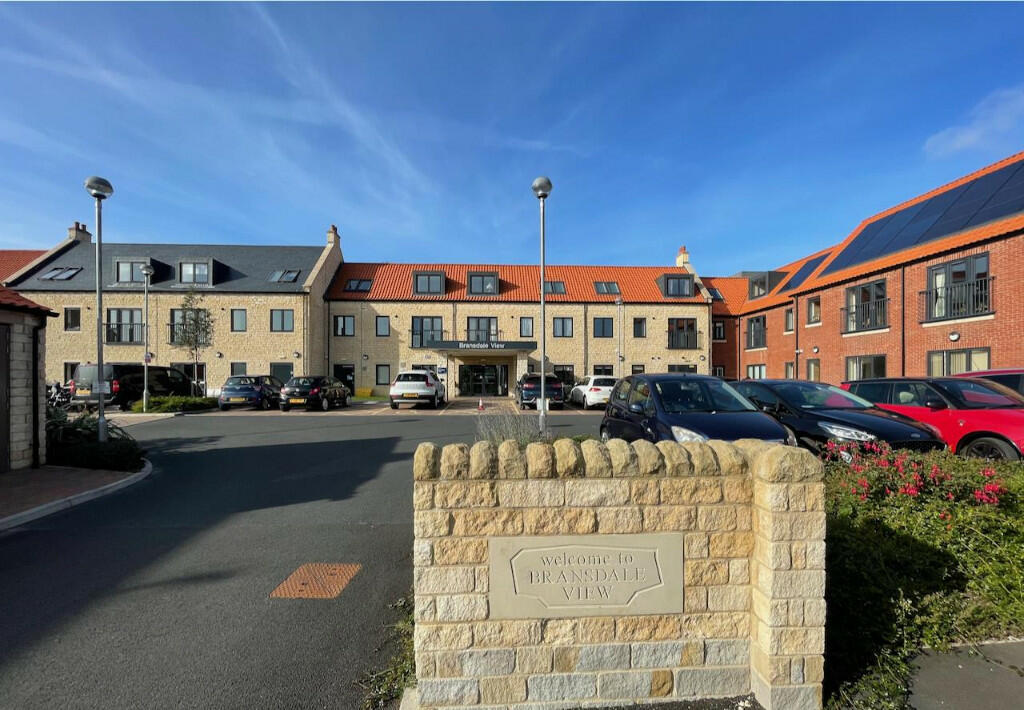 2 bedroom retirement property for sale in 46 Bransdale View, Ashwood