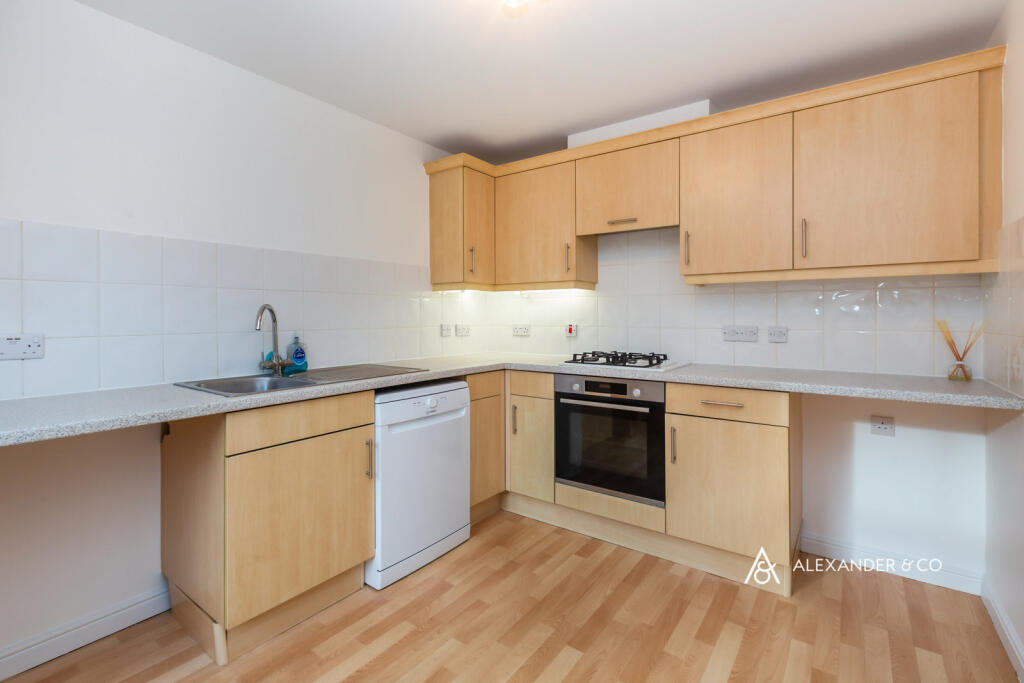 Main image of property: Chalford Way, Aylesbury, Buckinghamshire, HP19