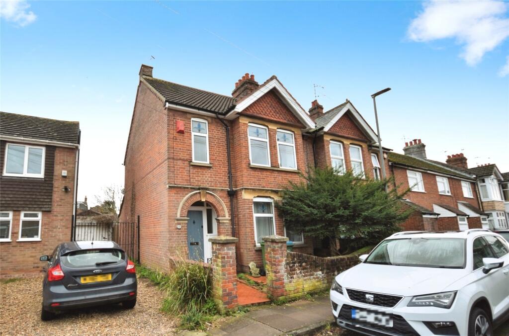 Main image of property: Ascott Road, Aylesbury, Buckinghamshire, HP20