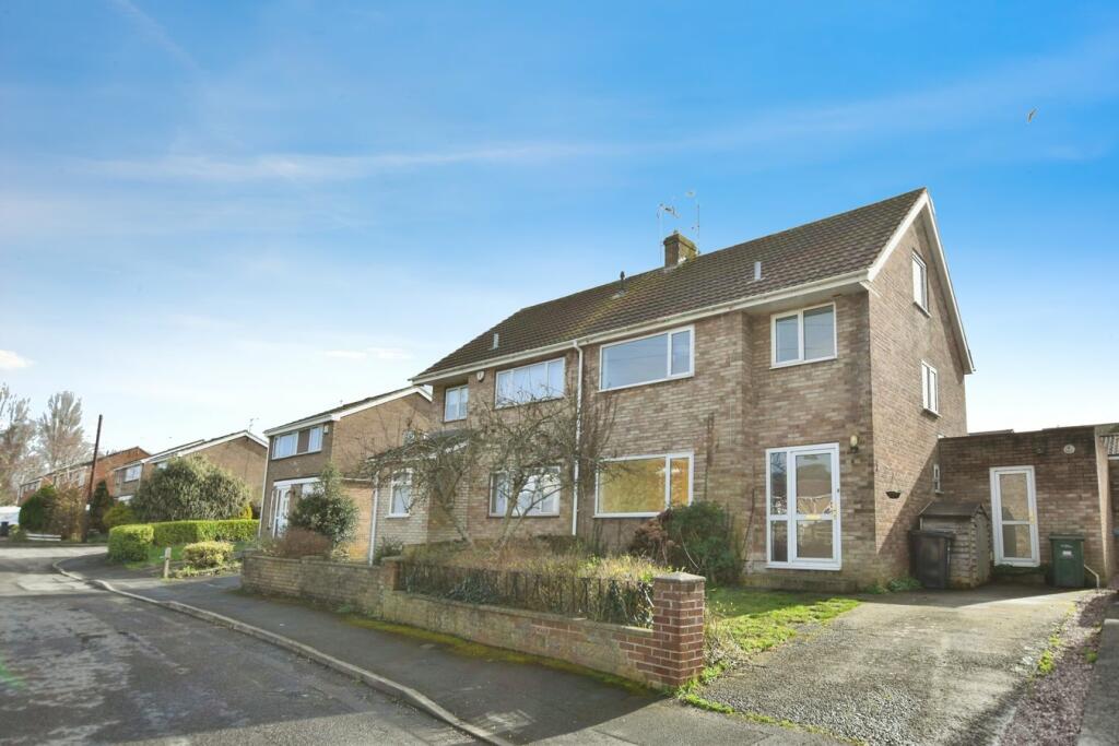 4 bedroom semidetached house for sale in Friendship Road, Nailsea