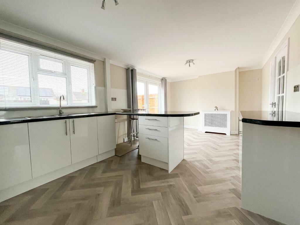 Additional property image - Milton Close, Nailsea, BS48