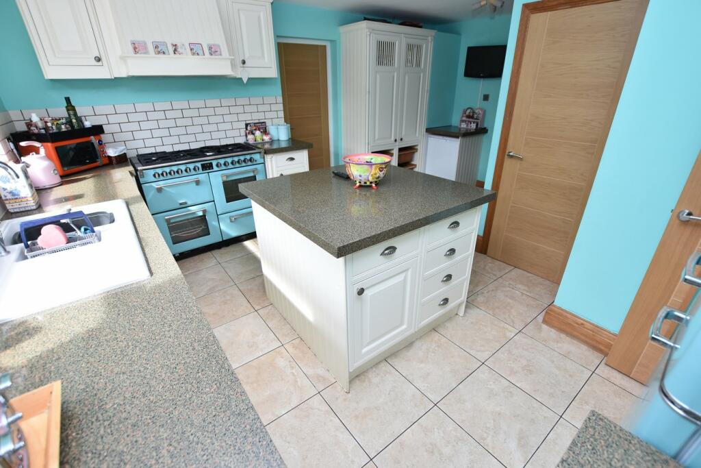 Additional property image - Turnbury Avenue, Nailsea, BS48