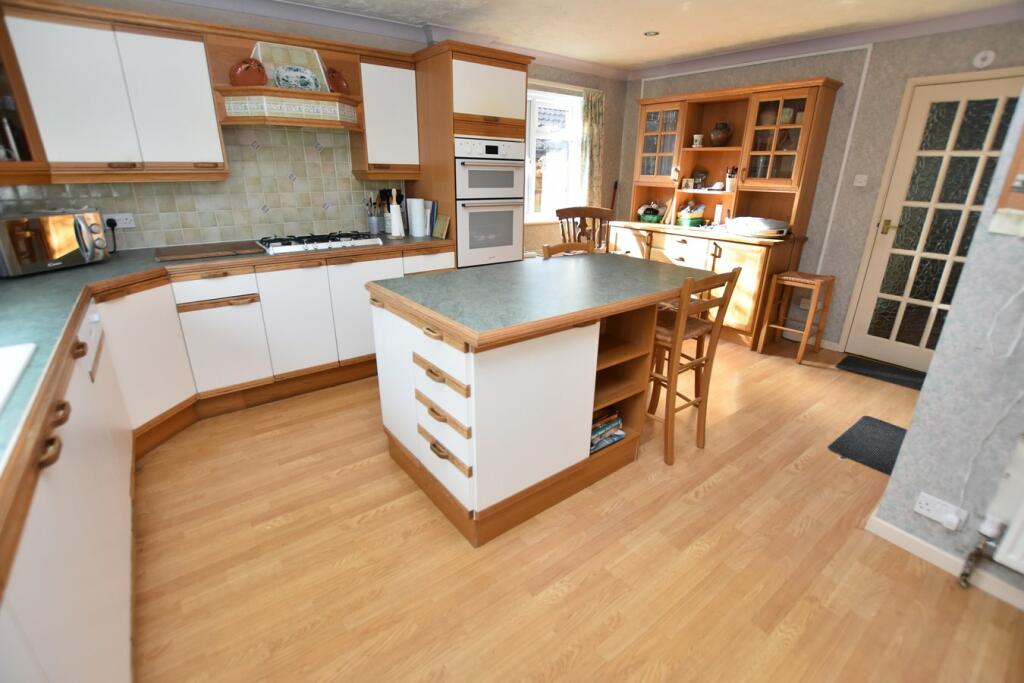 Additional property image - Station Road, Nailsea, BS48