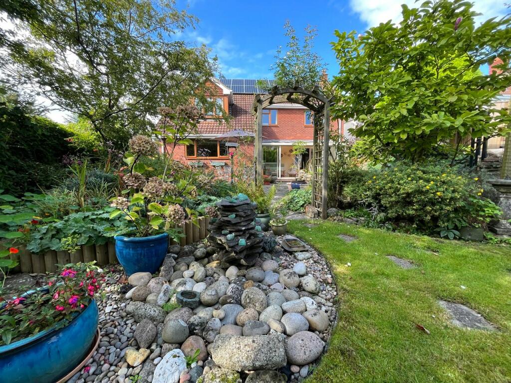 Additional property image - Station Road, Nailsea, BS48