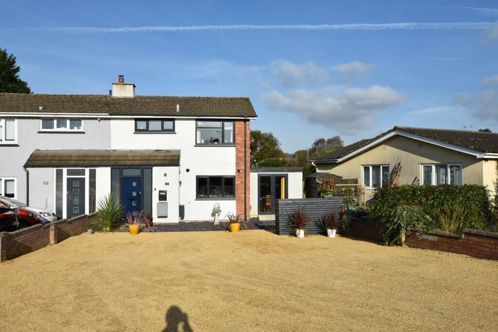 Main image of property: Hazelbury Road, Nailsea, BS48