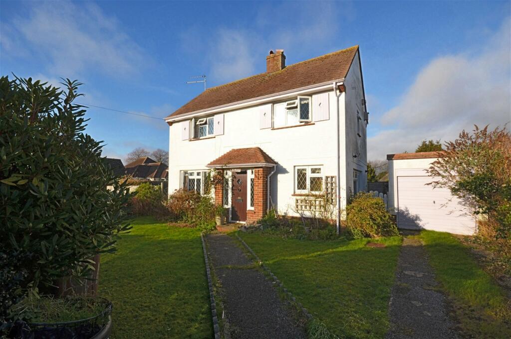2 bedroom detached house for sale in Outerwyke Road, Felpham, Bognor