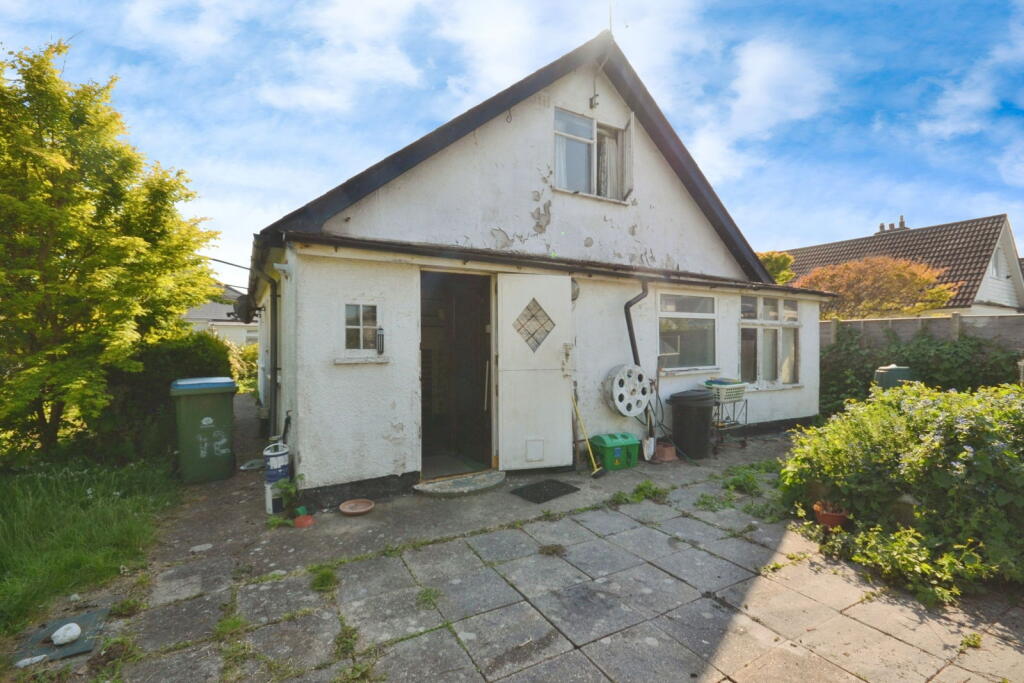 Main image of property: Tuscan Avenue, Bognor Regis, PO22 7TE