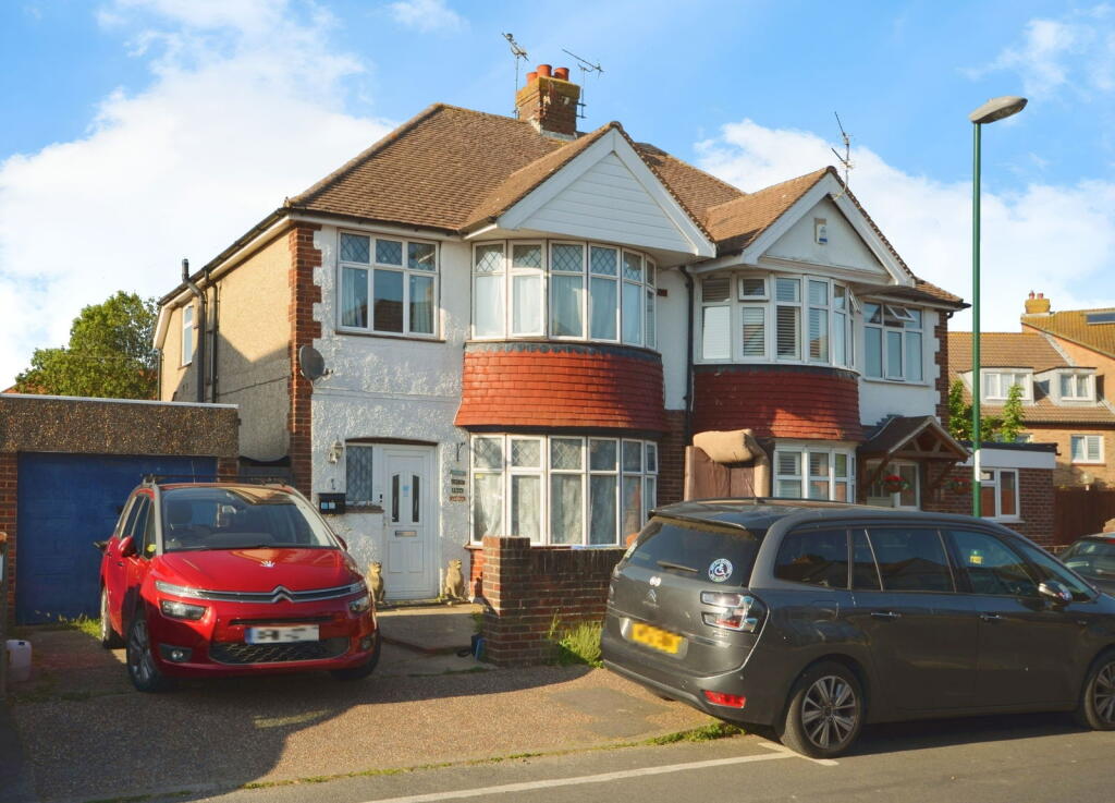 Main image of property: Newtown Avenue, Bognor Regis, West Sussex, PO21 5HS