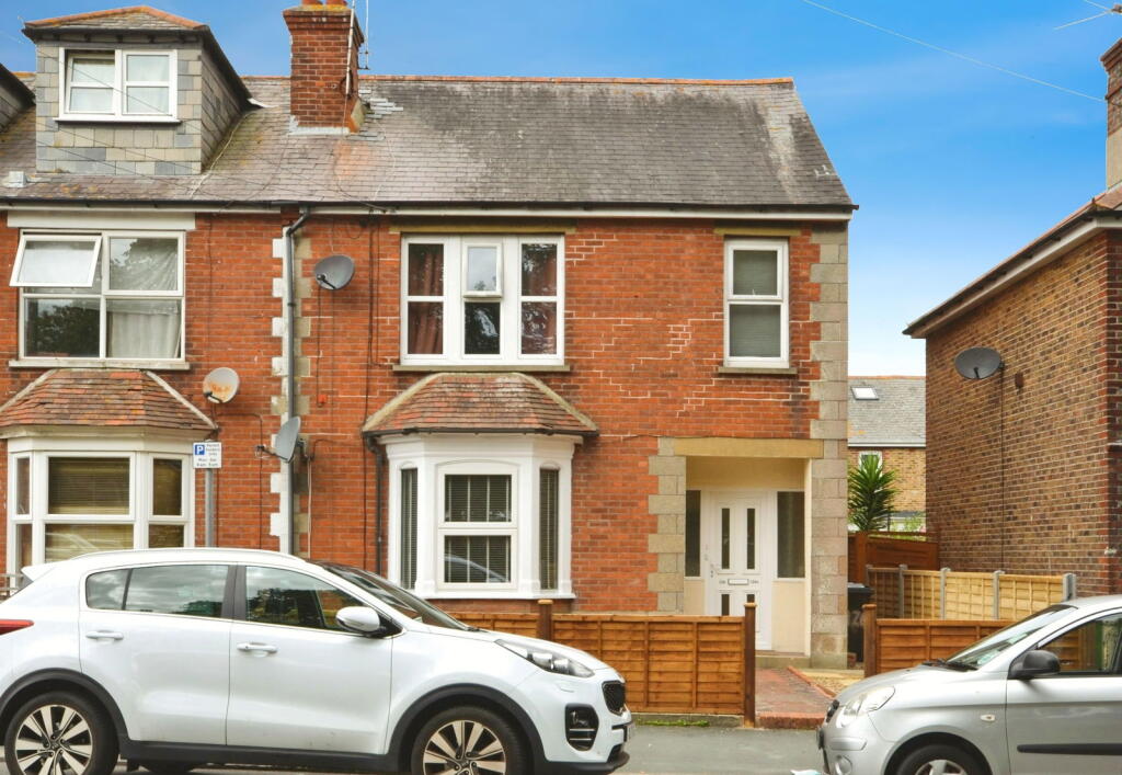 Main image of property: London Road, Bognor Regis, West Sussex, PO21 1BD