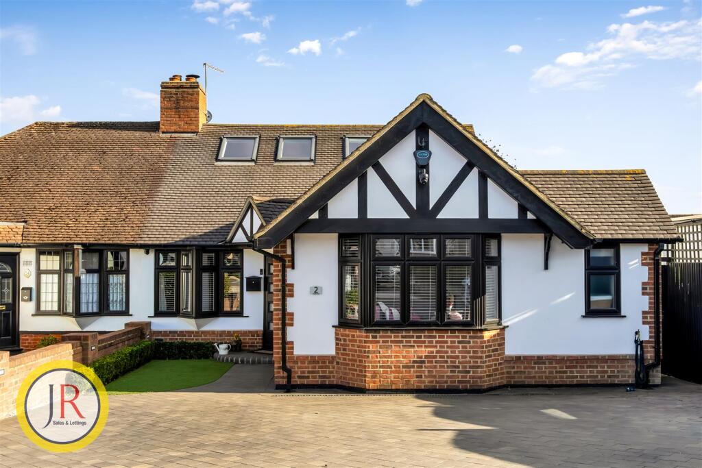 Main image of property: Kingsmead, Cuffley