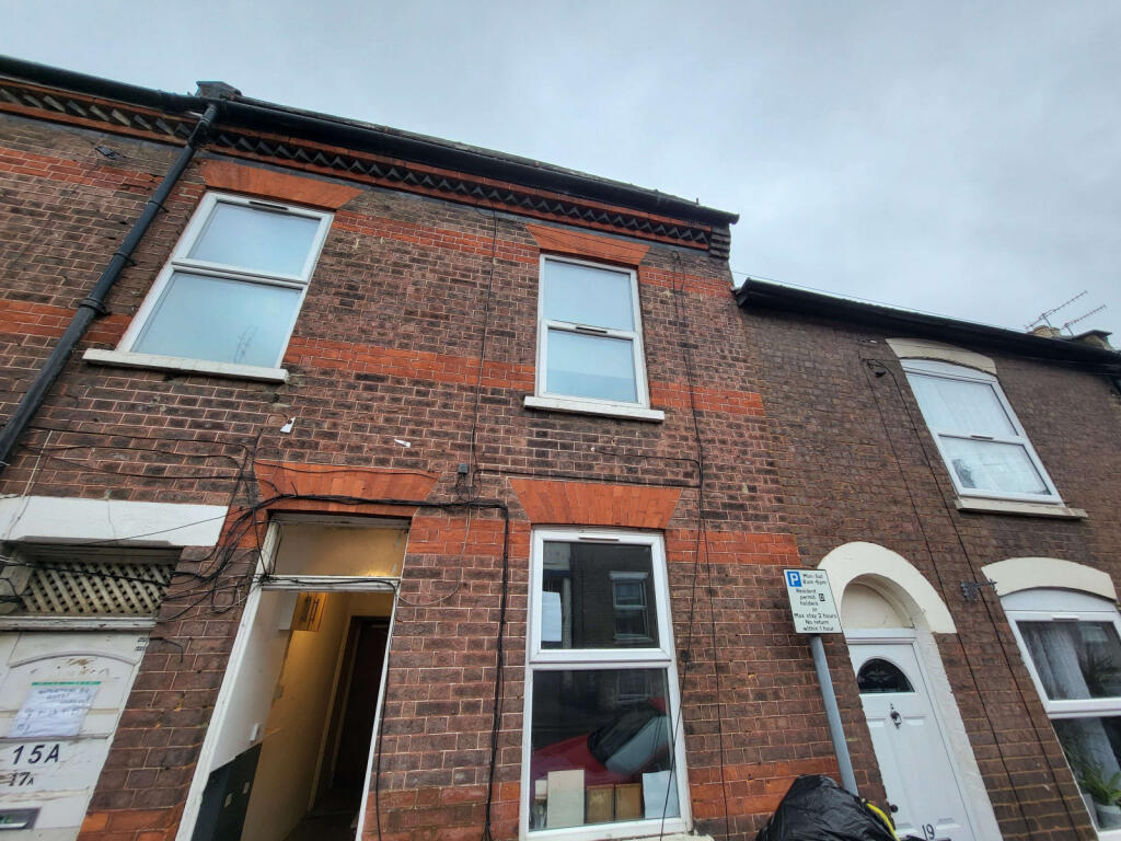 Main image of property: 17 Stanley Street, LU1