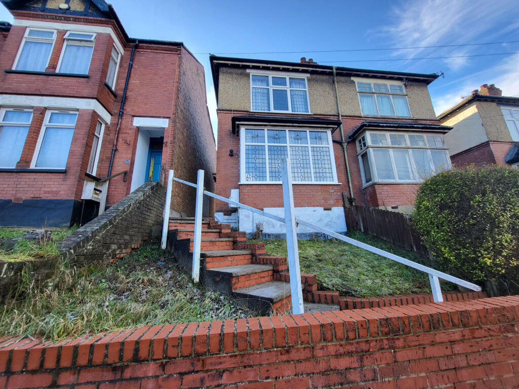 Main image of property: Luton, LU1