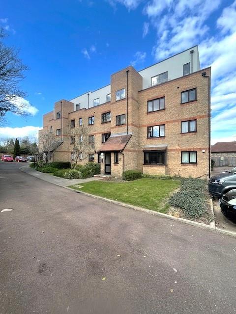 Main image of property: Isabella Close, London