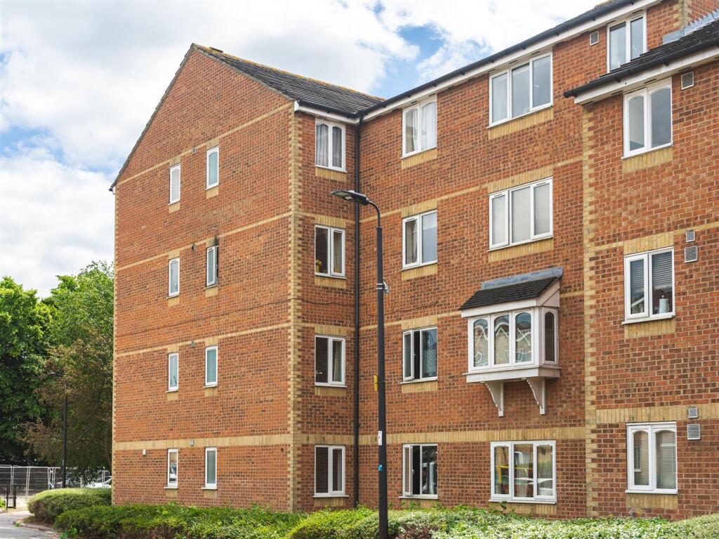 Main image of property: Linwood Crescent, Enfield
