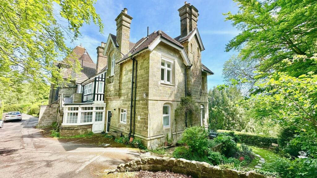 2 bedroom apartment for sale in Stonestile Lane, Hastings, TN35
