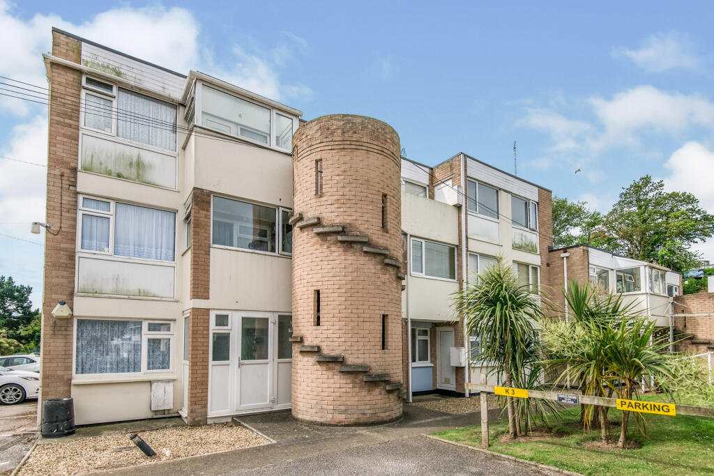 Main image of property: Apartment Dawlish Warren