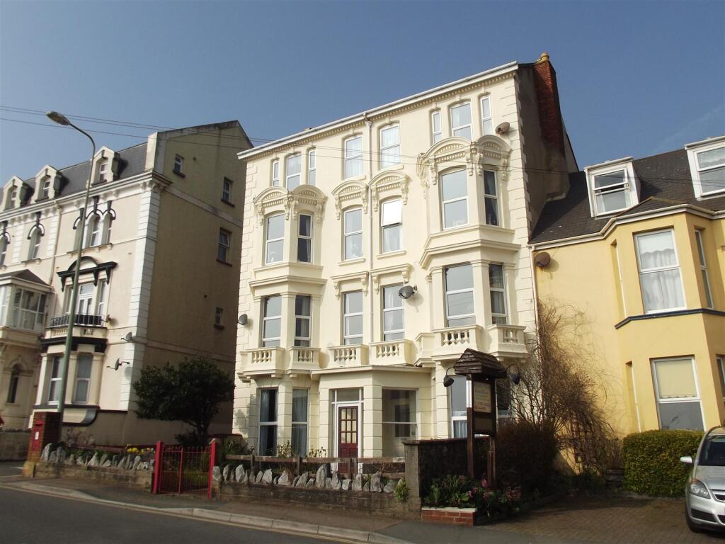 Main image of property: 1 Bedroom Apartment - Dawlish