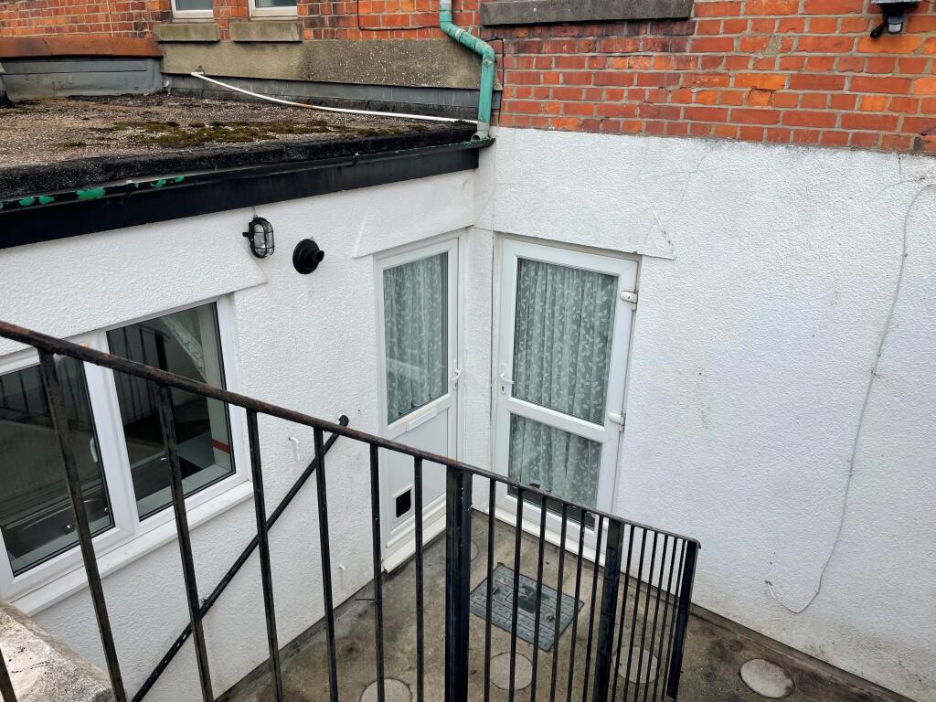 Main image of property: Dawlish Flat