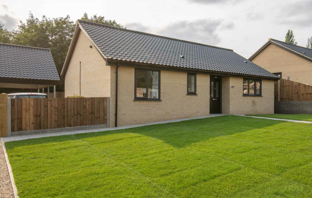 2 bedroom detached bungalow for sale in The Heron Plot 8 St Edmunds