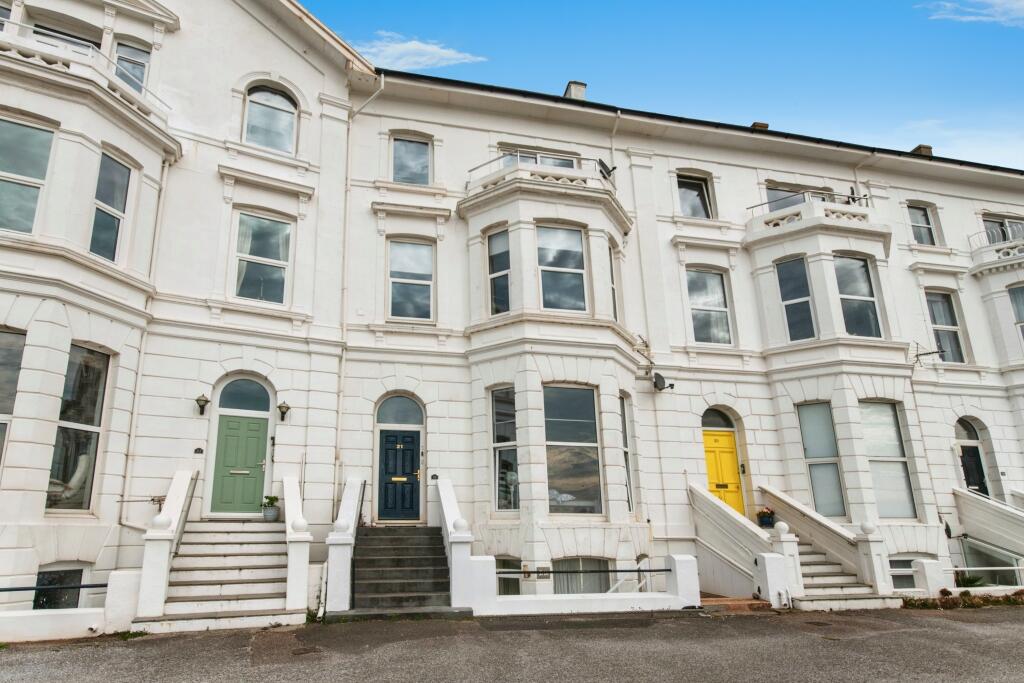 Main image of property: Family Apartment Exmouth