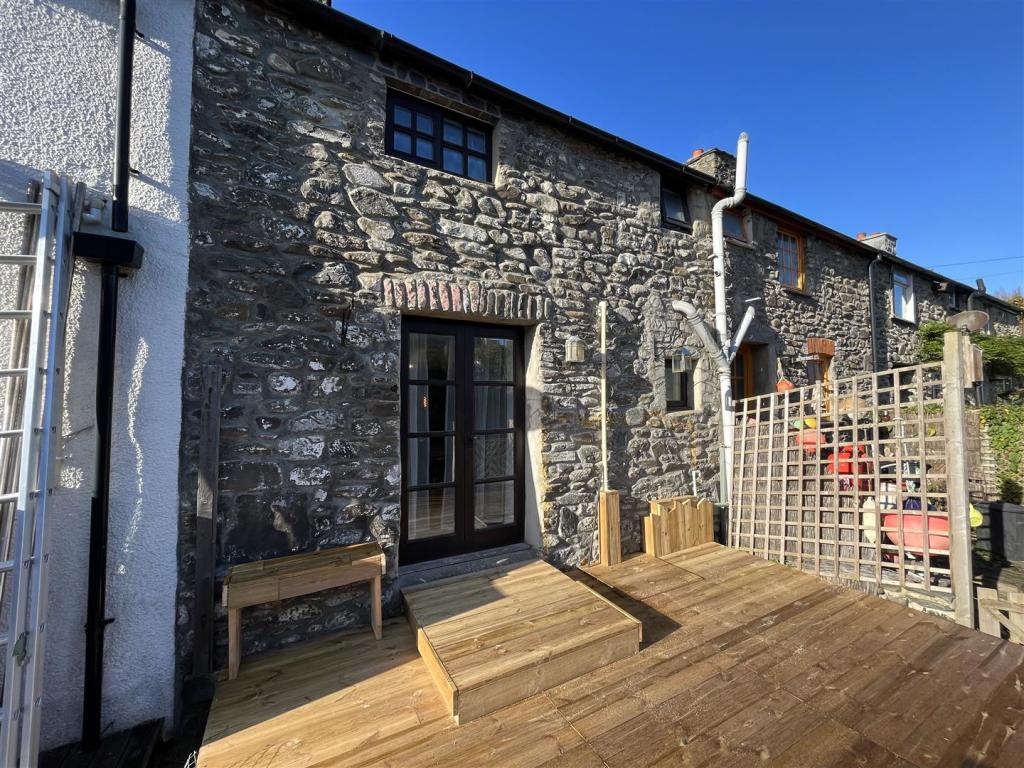 2 bedroom cottage for sale in Pretty Riverside setting, Aberarth, Near