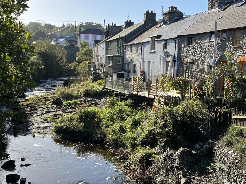2 bedroom cottage for sale in Pretty Riverside setting, Aberarth, Near