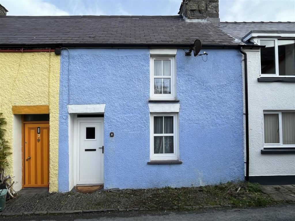 2 bedroom house for sale in Pretty Riverside setting, Aberarth, Near to