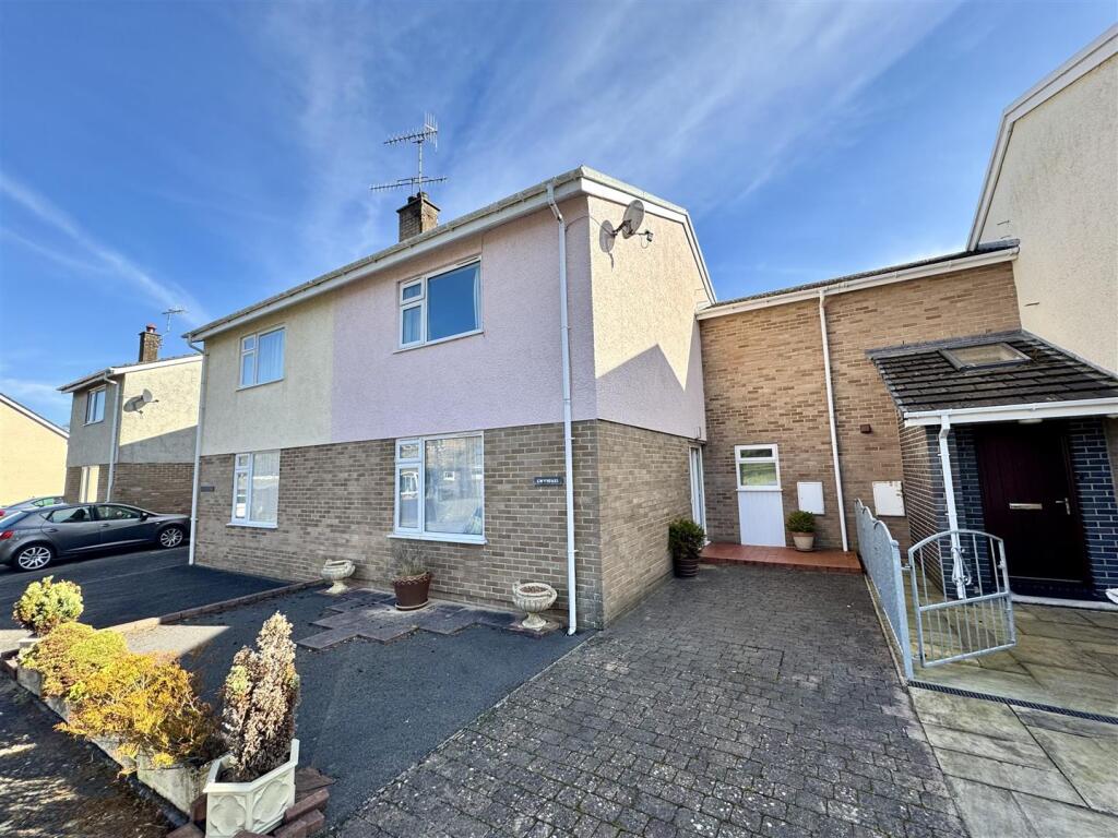 Main image of property: Berllan Deg, Aberaeron