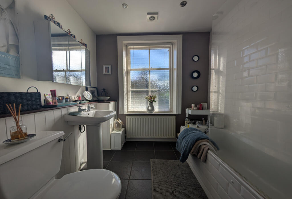 Additional property image - Victoria Road, Saltaire, West Yorkshire